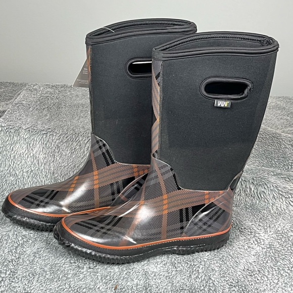 WTW Shoes - WTW Waterproof Boots NWT - Women's Size 6/37